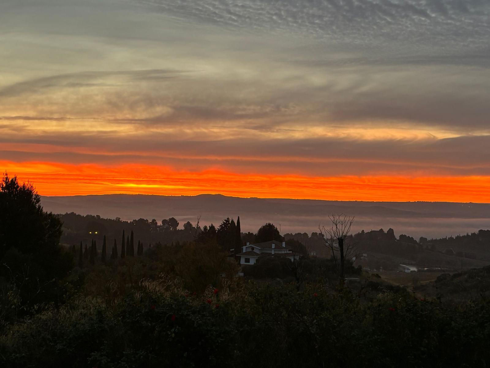 From Dawn to Dusk: Capturing the Perfect Light at Valhalla Finca